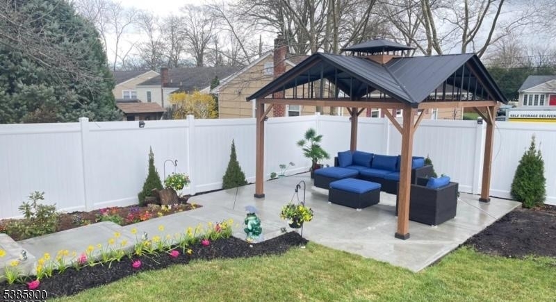 Borders Clark - Residential