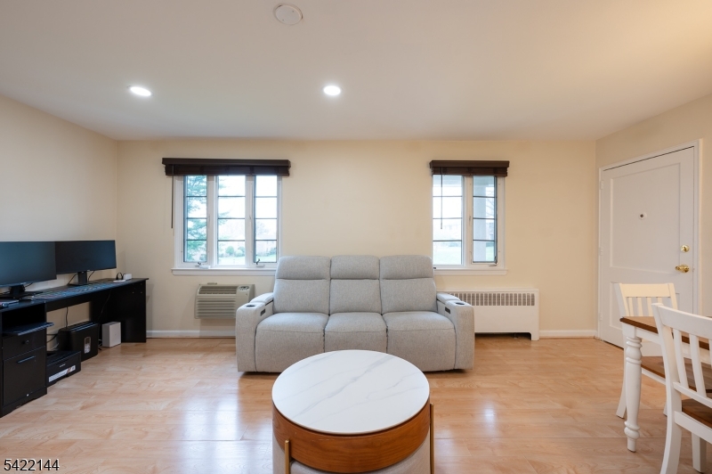 Troy Hills at Springfield - Residential Lease