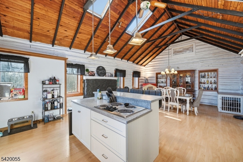 Lindy Lake - Residential