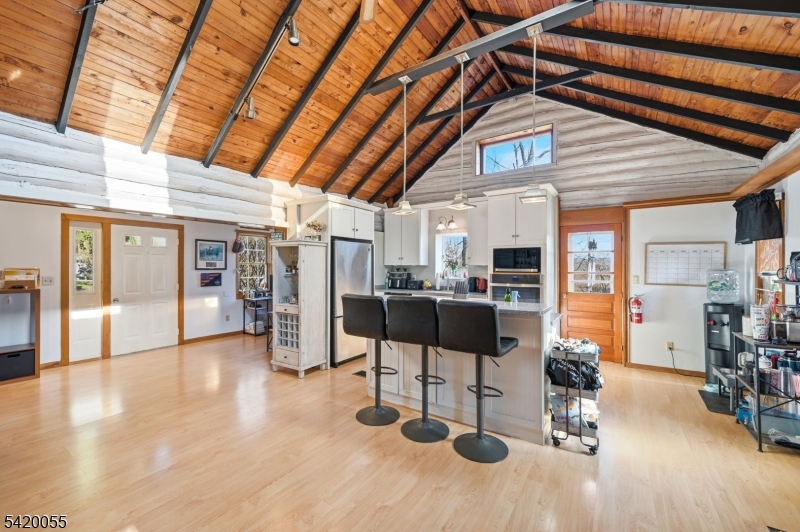 Lindy Lake - Residential