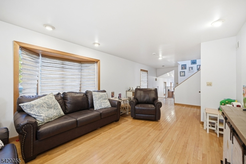 Lindy Lake - Residential