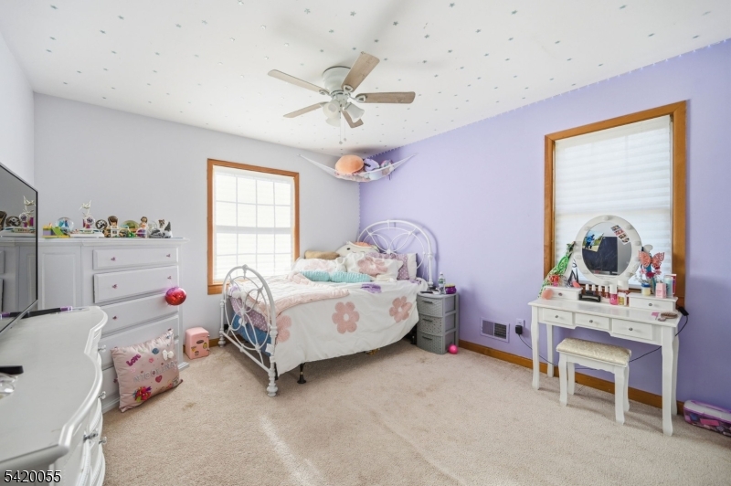 Lindy Lake - Residential