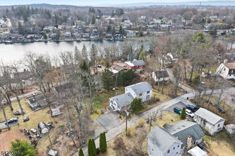 Lindy Lake - Residential