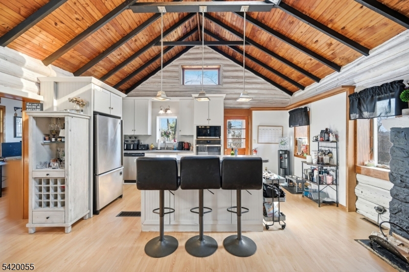 Lindy Lake - Residential