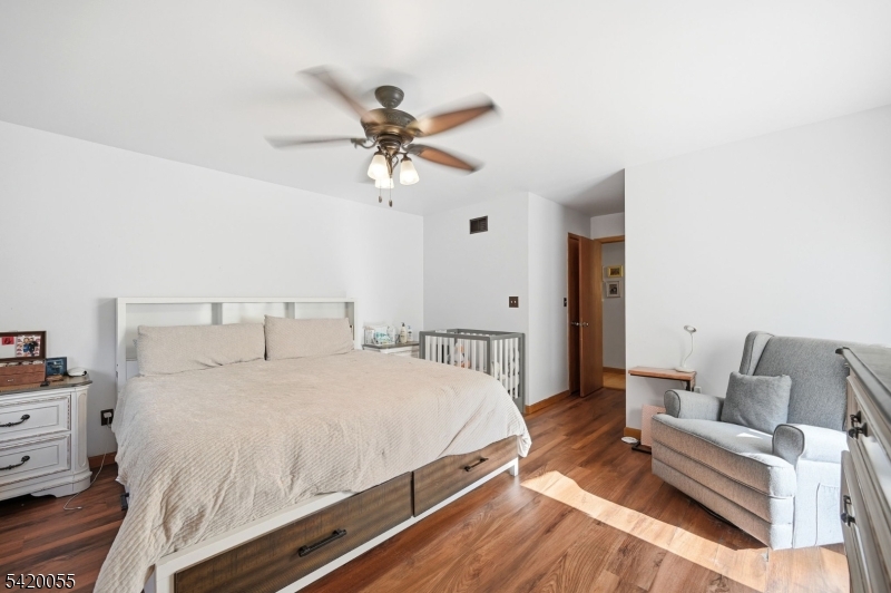 Lindy Lake - Residential