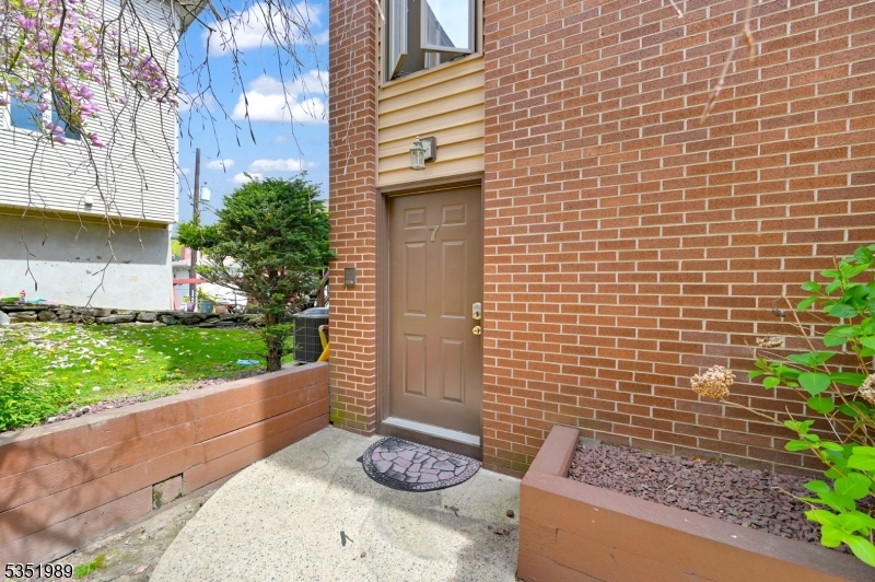 7 Yorkview Dr