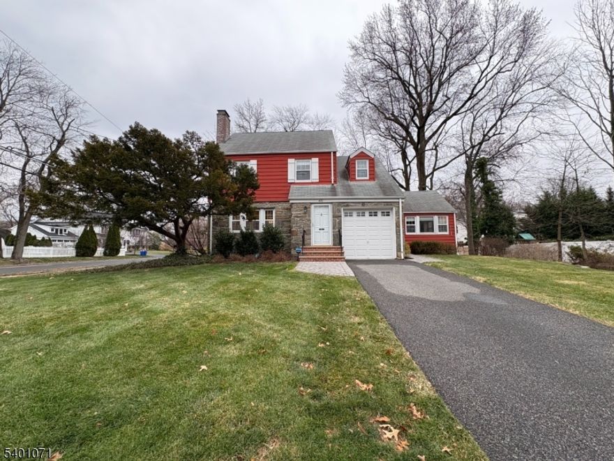 Beautiful Warm & Inviting 3-Bedroom, 2-full Bath Westfield Classic Colonial.  For Comp purposes only.
