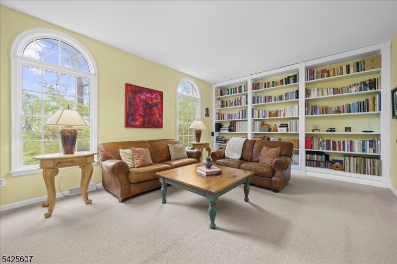 PACESETTER BELLEWOOD - Residential