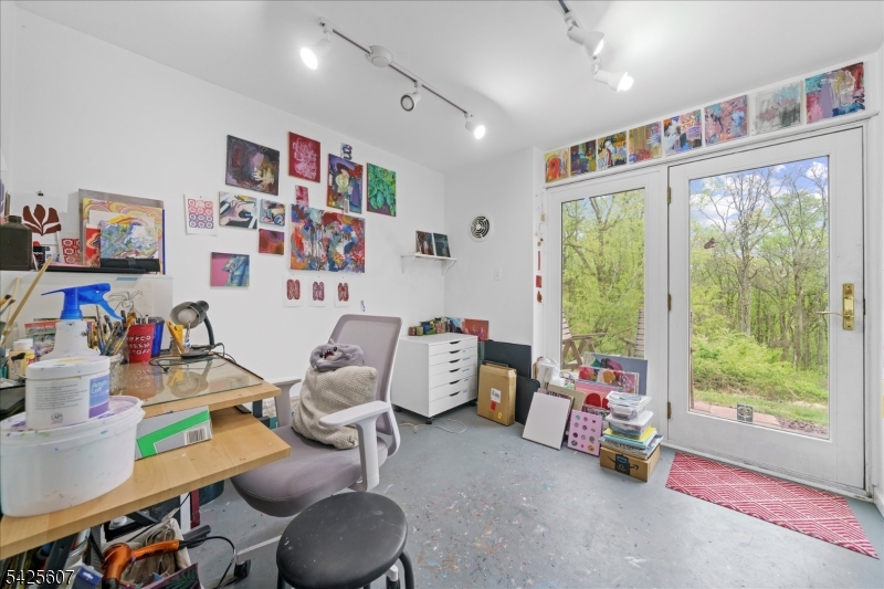 PACESETTER BELLEWOOD - Residential