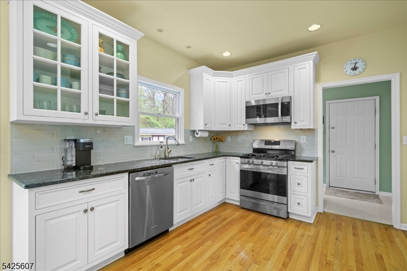PACESETTER BELLEWOOD - Residential