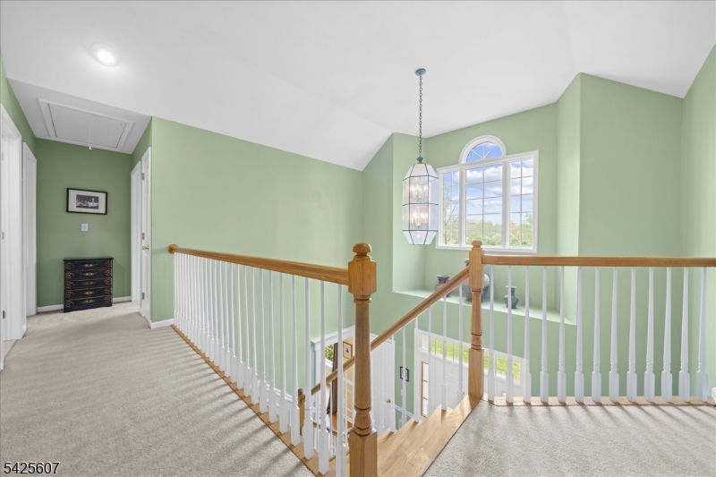 PACESETTER BELLEWOOD - Residential