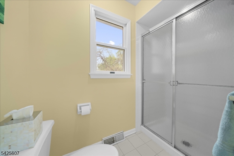 PACESETTER BELLEWOOD - Residential