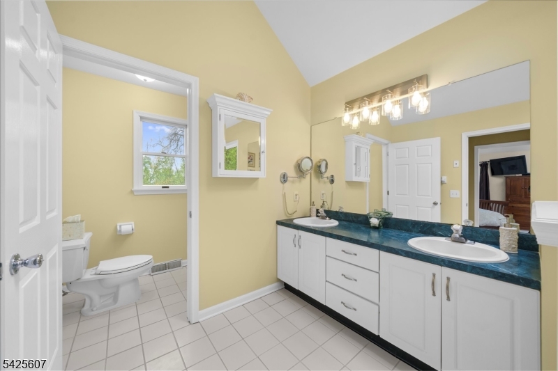 PACESETTER BELLEWOOD - Residential