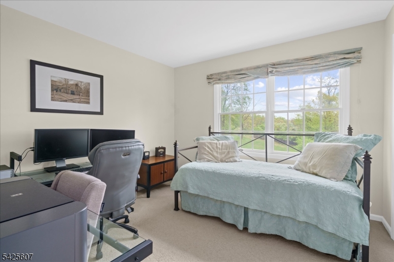 PACESETTER BELLEWOOD - Residential