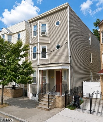 109 S 12TH ST, NEWARK, NJ 07107 - Image aeee668115dbbb2e72137ef0fdbe3d9a/315781447