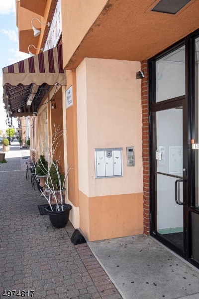 Downtown - Residential Lease