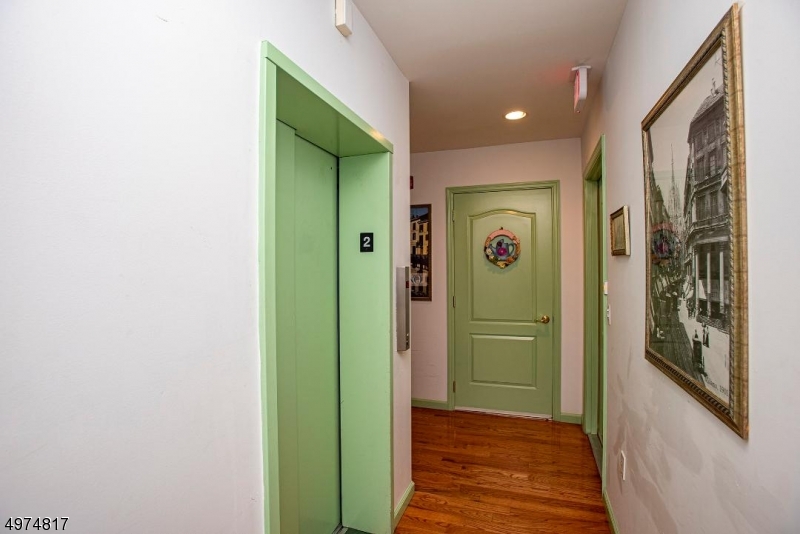 Downtown - Residential Lease