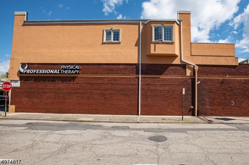 Downtown - Residential Lease