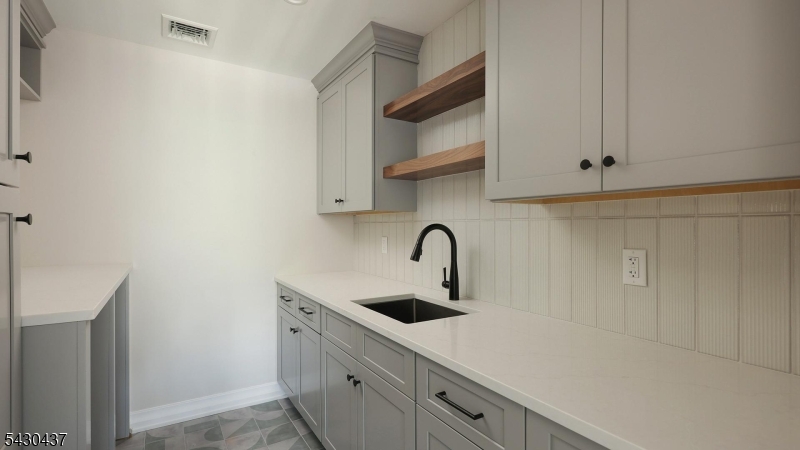 Washington school/downtown - Residential