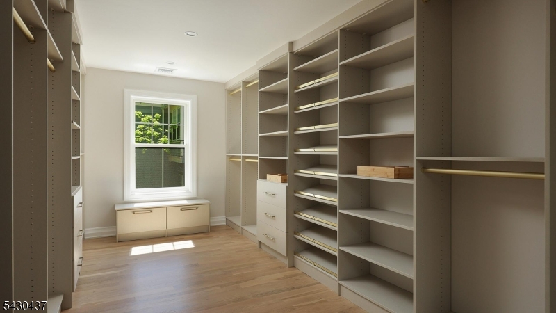 Washington school/downtown - Residential