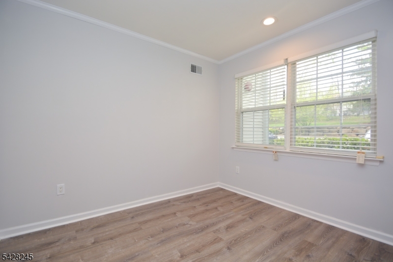 Seasons Glen - Residential