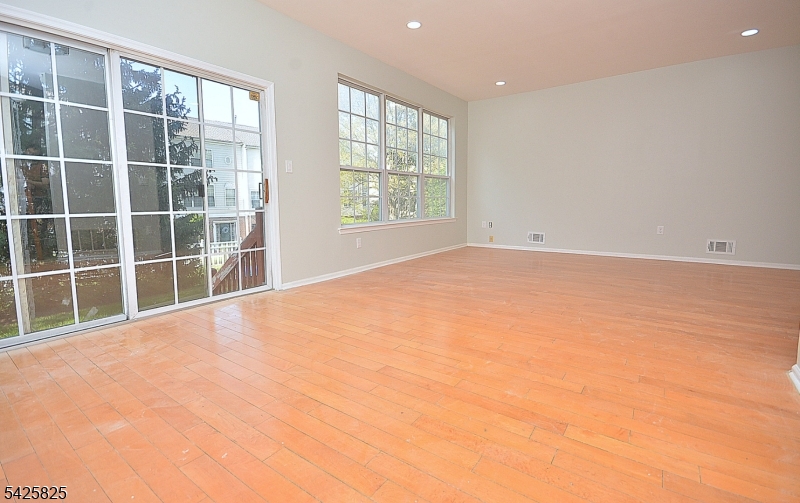 La Mer Community - Residential