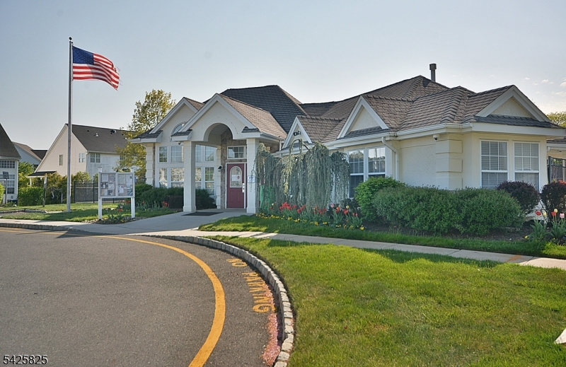 La Mer Community - Residential