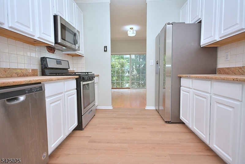 La Mer Community - Residential