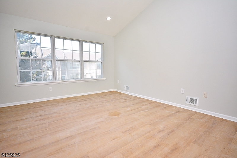 La Mer Community - Residential