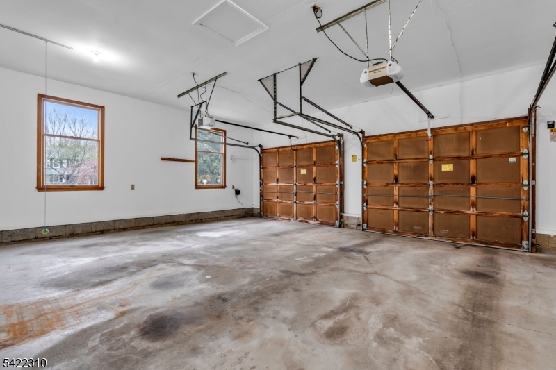 The Estates at Lenape Woods - Residential