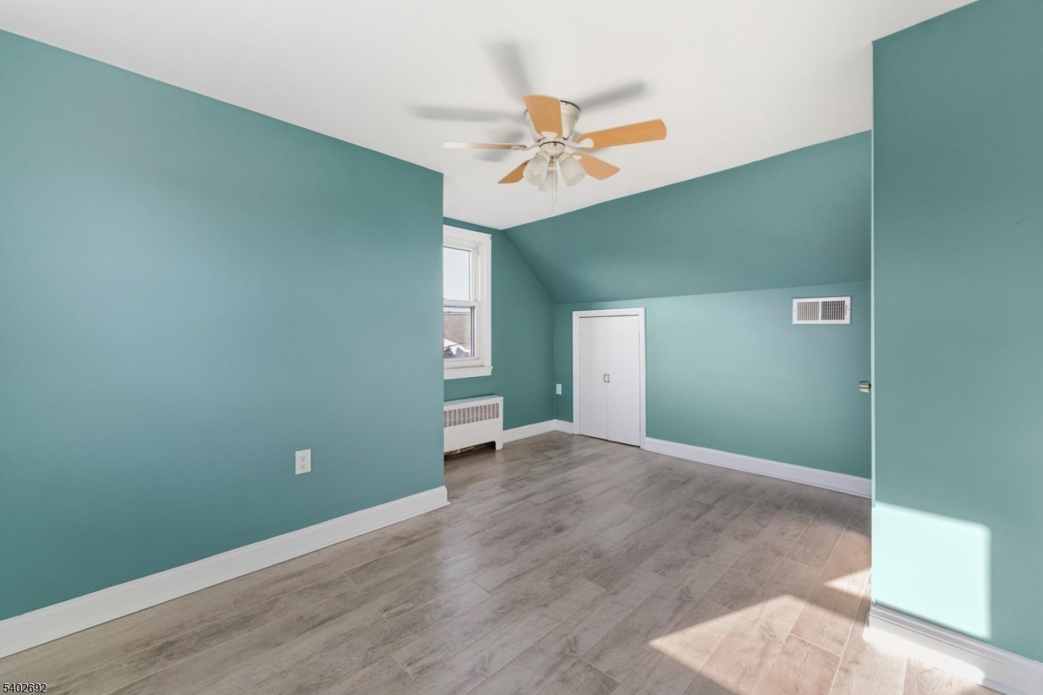 Sunny Side - Residential