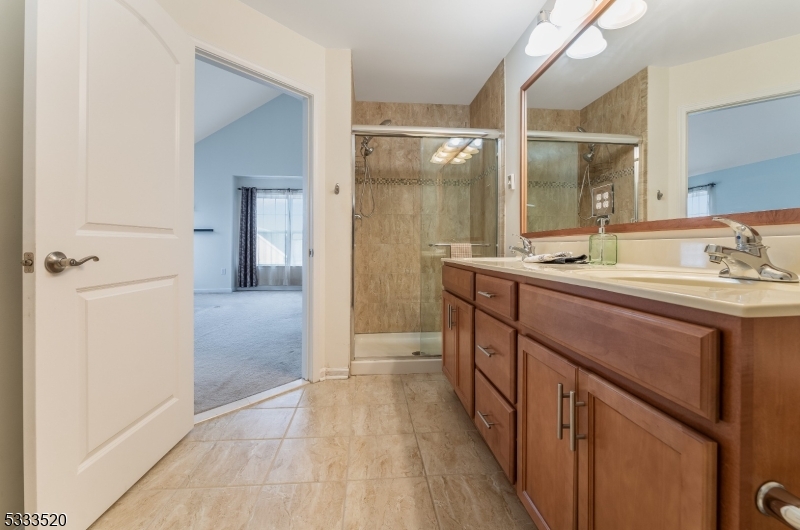 Allamuchy Twp., New Jersey 07840, United States, 3 Bedrooms Bedrooms, ,3 BathroomsBathrooms,Residential,Active,15860