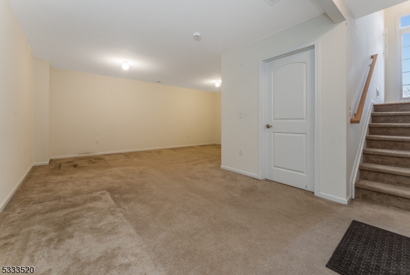 Allamuchy Twp., New Jersey 07840, United States, 3 Bedrooms Bedrooms, ,3 BathroomsBathrooms,Residential,Active,15860