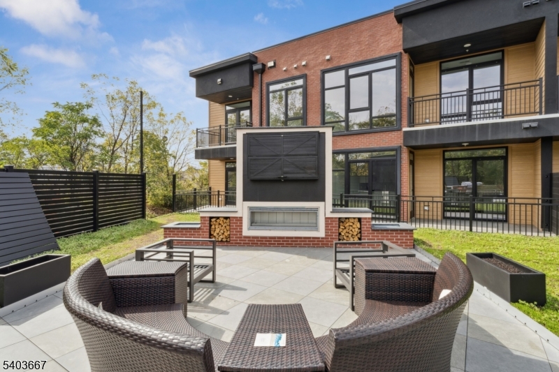 Veranta by Kontos - Residential Lease