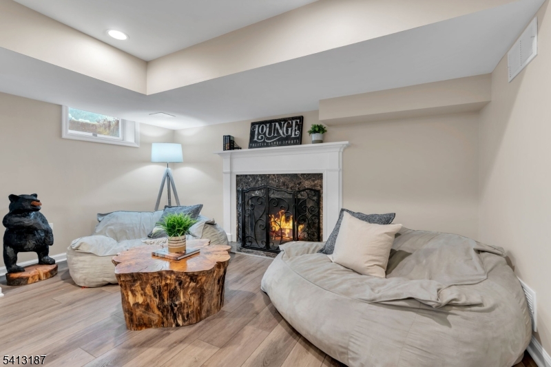 UPPER Washington - Residential