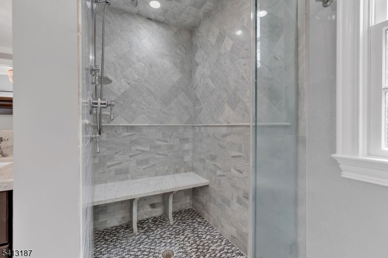 UPPER Washington - Residential