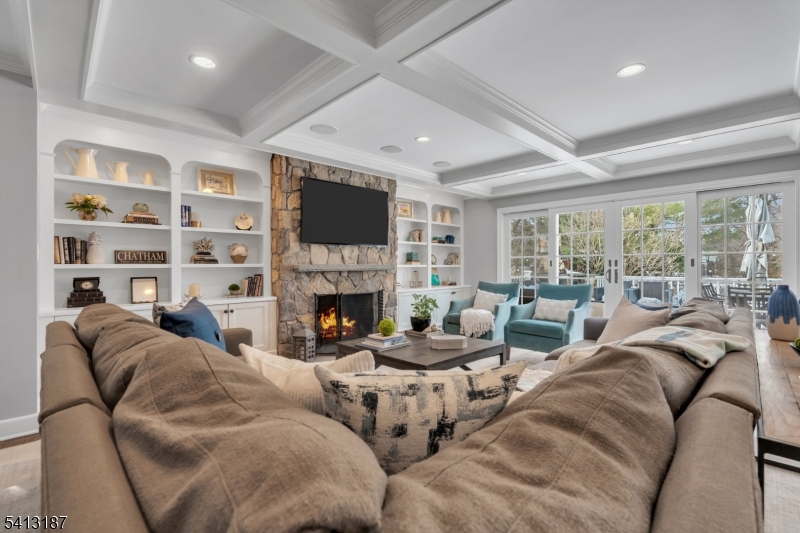 UPPER Washington - Residential