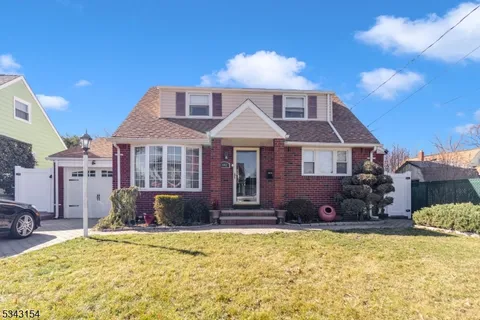 MLS: 3950061