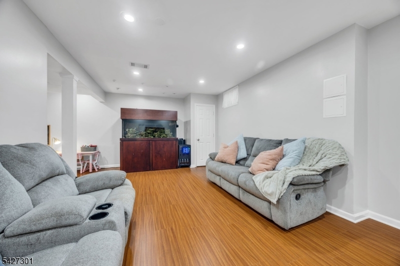 Bridgewater Oaks - Residential