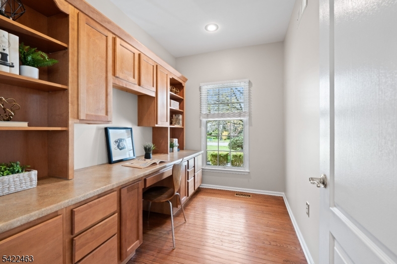 Montgomery Chase - Residential