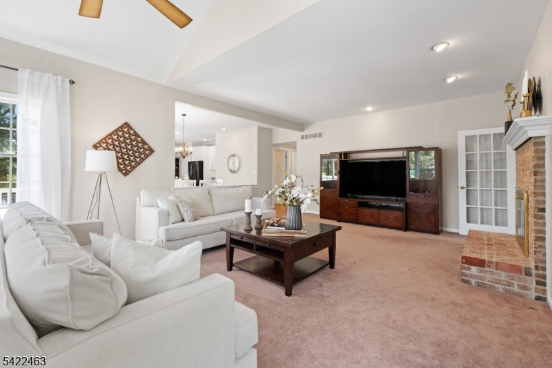 Montgomery Chase - Residential