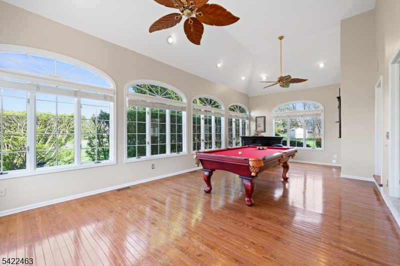 Montgomery Chase - Residential