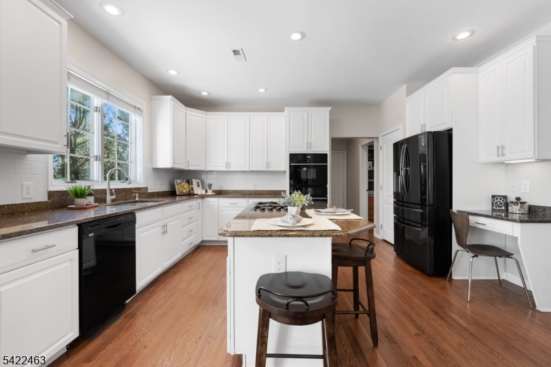 Montgomery Chase - Residential