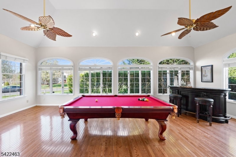 Montgomery Chase - Residential