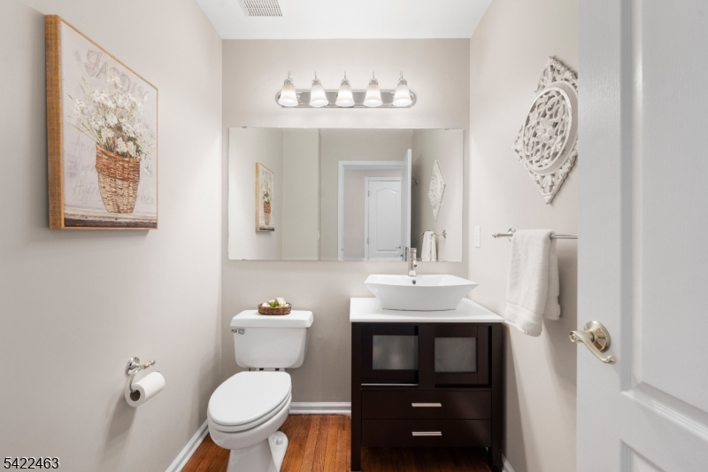 Montgomery Chase - Residential