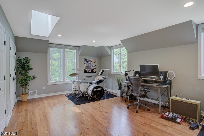 The Pond - Residential