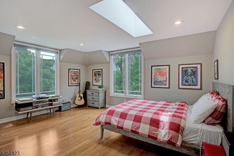 The Pond - Residential