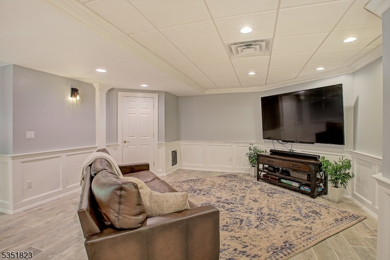 The Pond - Residential