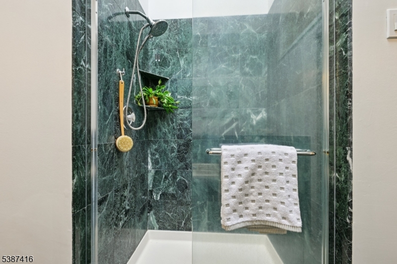 Spruce Edge - Residential