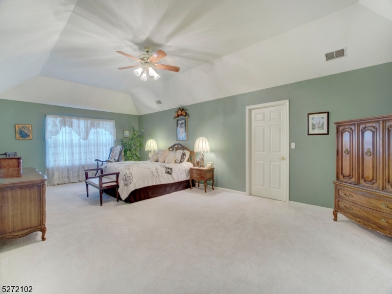 Poets Peak - Residential